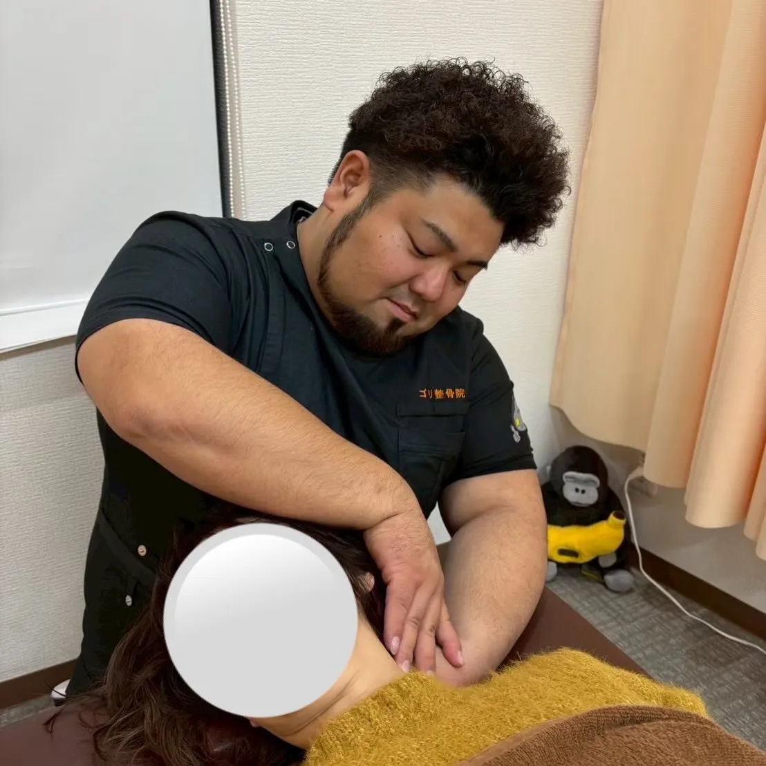 その姿勢、実は体に負担をかけているかも…？